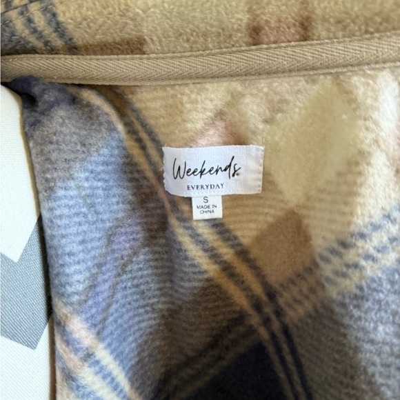 Brown and Blue coat - Picture 3 of 3